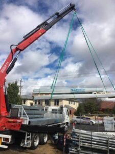 Truck With Crane For Hire